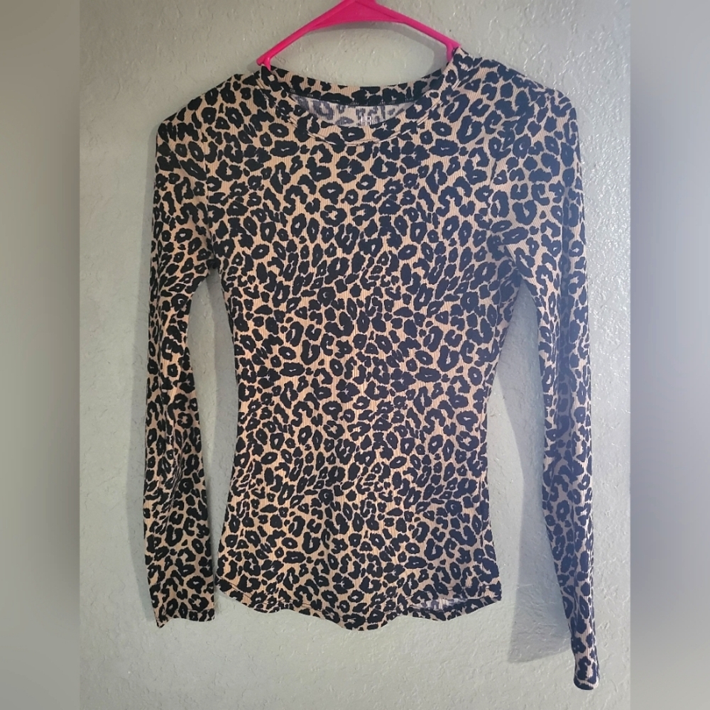 No Boundaries leopard print Long sleeve